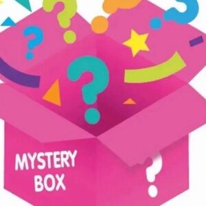 TODDLER GIRL MYSTERY BOX: Mixed outfits & clothing items